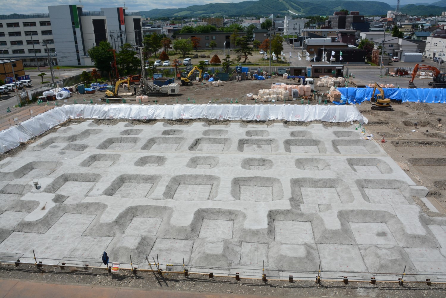 基礎（掘削〜砂利敷き）、捨てコンクリート