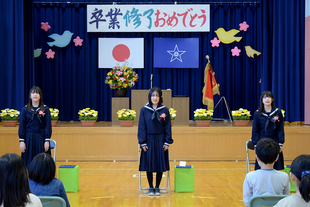 卒業生の3人